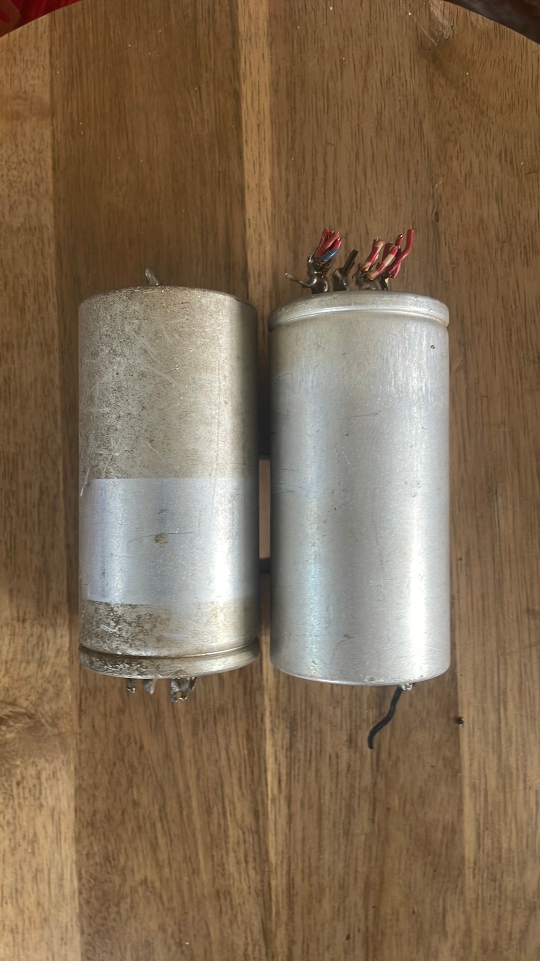 Condensatoren 2 stuks, Ophalen, Minder dan 2 meter