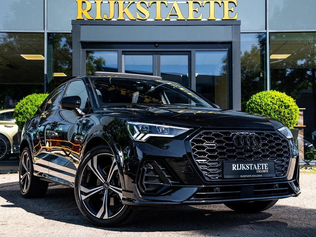 Audi Q3 Sportback 45 TFSI Quattro S-LINE|PANO|360|B&O|ACC, Auto's, Audi, Gebruikt, 4 cilinders, 1984 cc, Zwart