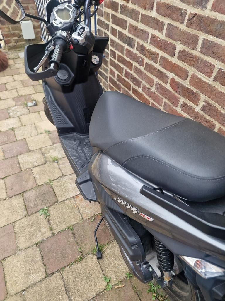 Sym jet 4 met 1199 km van bj2025 nieuwprijs 2600eu, Ophalen, SYM, Nieuw, Benzine