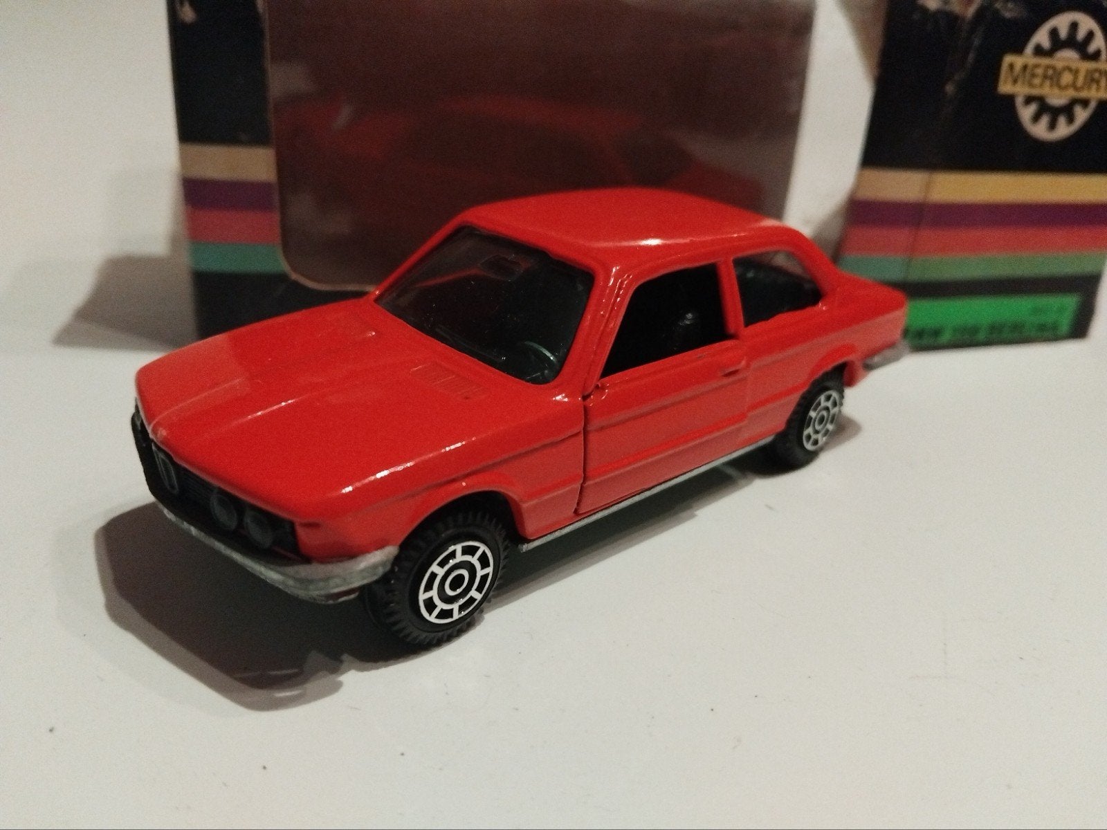 Mercury 1:43 #6 BMW 320 Berlina sedan  oranje  in box, Hobby en Vrije tijd, Ophalen of Verzenden, Zo goed als nieuw, Auto, Overige merken