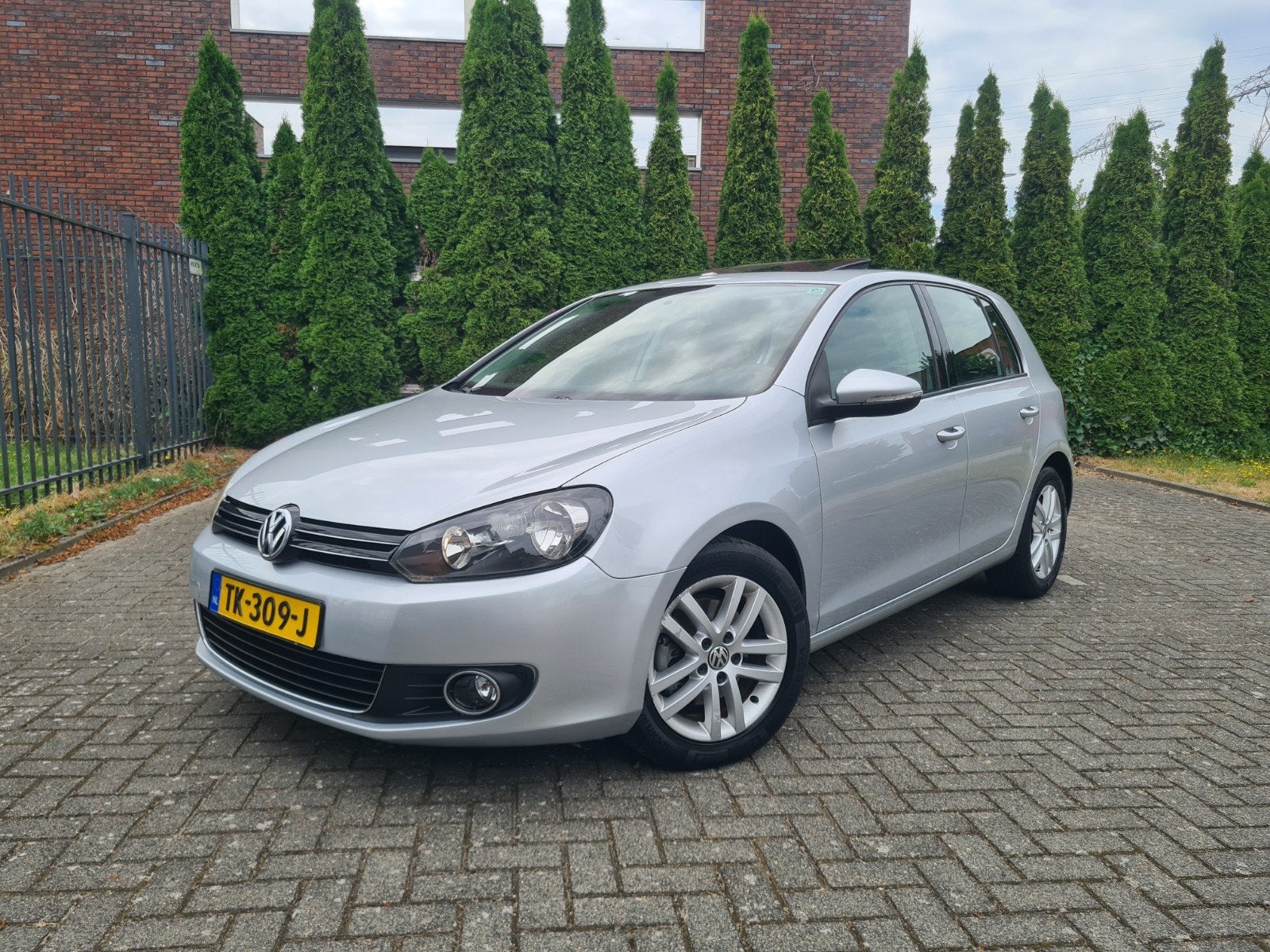 Volkswagen Golf 1.4 TSI 90KW DSG 2010 Highline Schuifdak APK, Auto's, Volkswagen, Bedrijf, Te koop, Golf, ABS, Airbags, Airconditioning