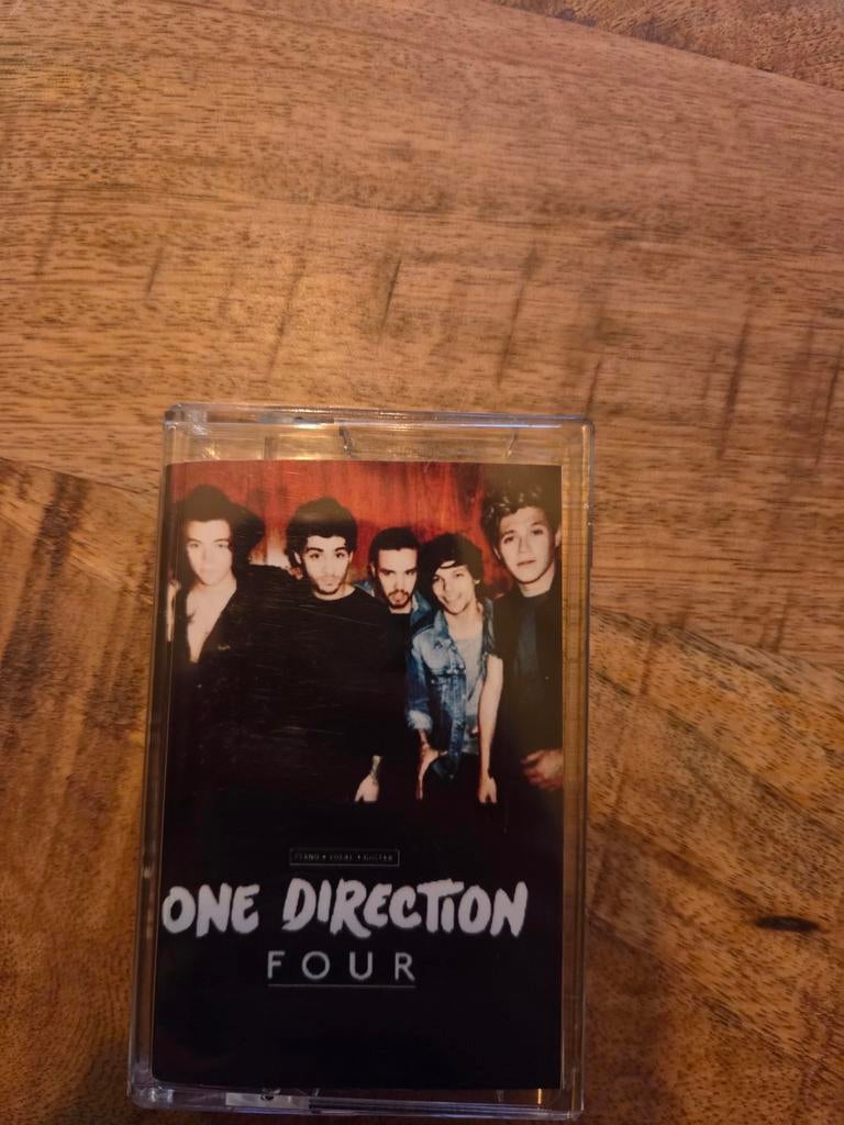 One Direction - FOUR Cassette Tape, 1 bandje, Ophalen of Verzenden, Zo goed als nieuw, Origineel