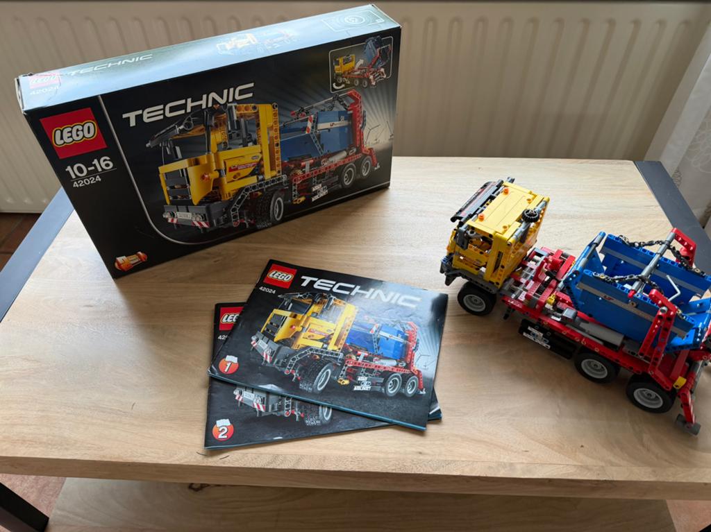 LEGO Technic 42024 Container Truck met doos en instructies, Ophalen, Lego, Zo goed als nieuw, Complete set