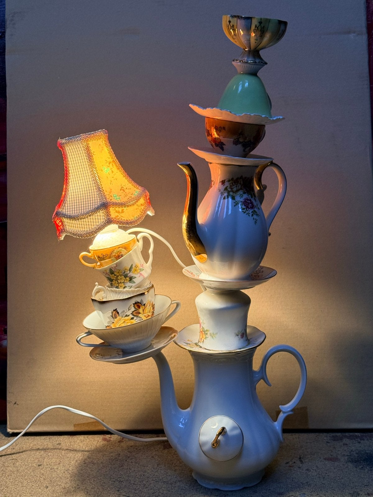 Unieke Schemerlamp van Oma's Servies - Handgemaakt Design, Ophalen