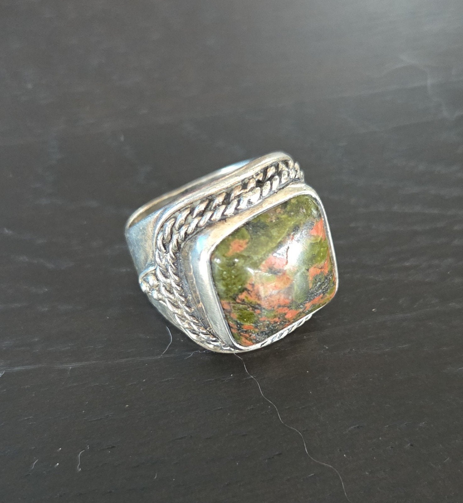 vintage handgemaakte zilveren ring Unakiet steen, Gebruikt, Ophalen of Verzenden, X, Dame