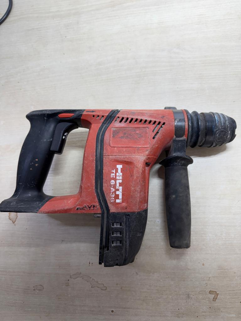 Defecte Hilti TE 6-A36-AVR voor onderdelen, 600 watt of meer, Boor- en/of Breekhamer, Ophalen of Verzenden, Zo goed als nieuw