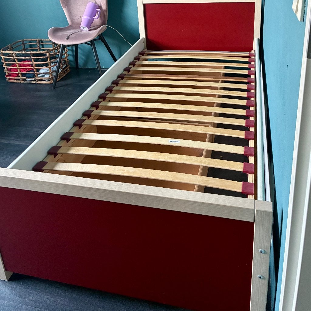 Eenpersoonsbed zonder matras, Huis en Inrichting, Ophalen, Gebruikt, 90 cm, 200 cm