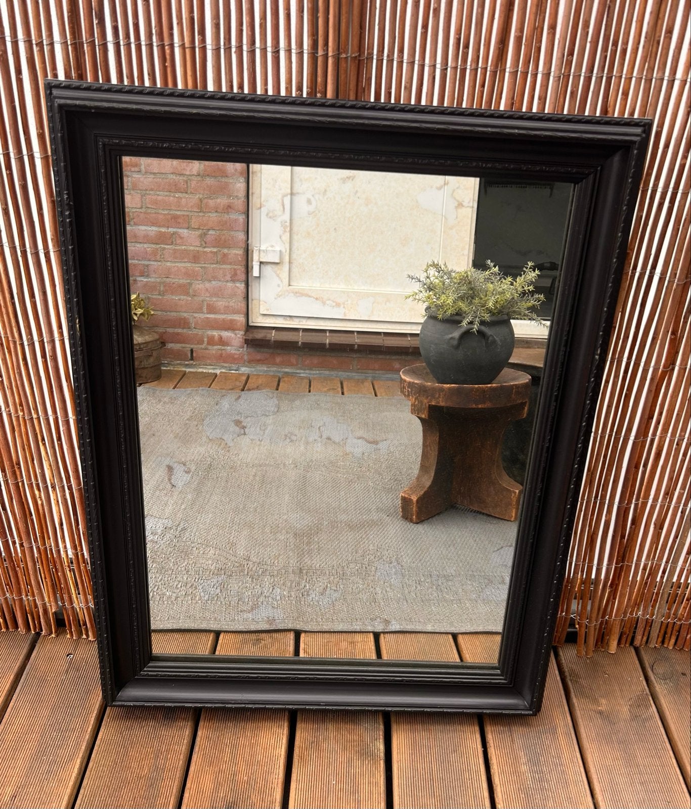 Mooie grote spiegel met zwarte lijst, Ophalen, Gebruikt, 100 tot 150 cm, Rechthoekig