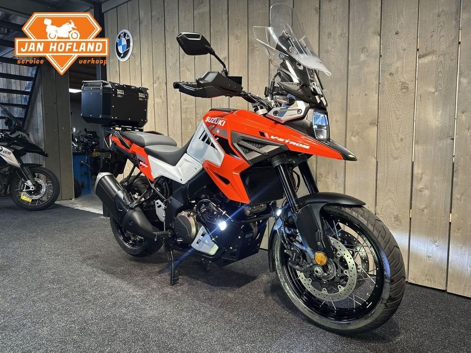 SUZUKI V-STROM 1050/A (bj 2023) 11,569 km, SUZUKI, Motorrijbewijs A, Bedrijf, Onbekend