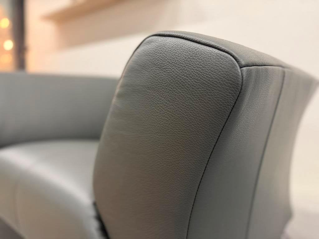 2 Nieuw Rolf Benz 322 Fauteuil Grijs leer Design stoel, Service@rolf-benz.com, Haiterbacher Str. 104, Nieuw, Ophalen of Verzenden