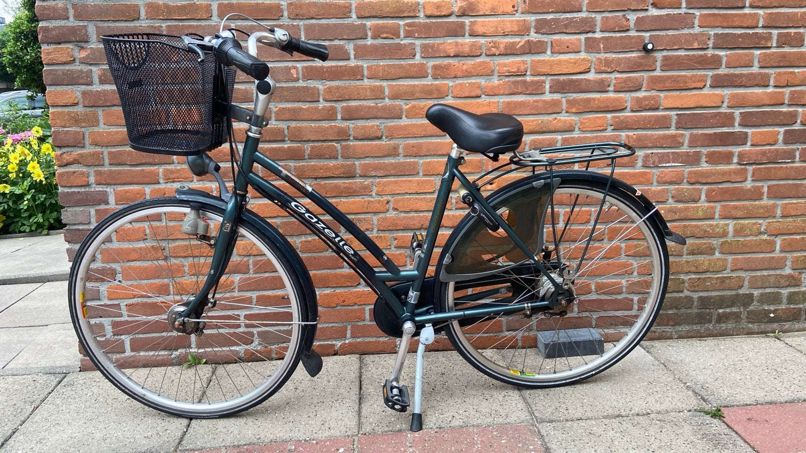 Gazelle damesfiets met mandje, Ophalen, Gebruikt, Velgrem, Versnellingen