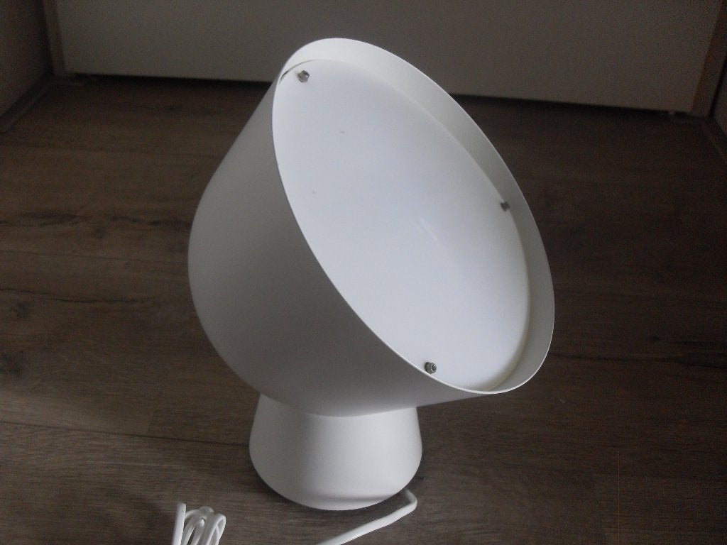 ikea wandlamp ola wihiborg, Kunststof, IKEA, Ophalen of Verzenden, Zo goed als nieuw