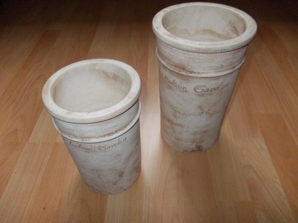 Mooie hoge vazen/bloempotten, Indoor Garden, 2 stuks, Ophalen, Rond, Binnen, Zo goed als nieuw