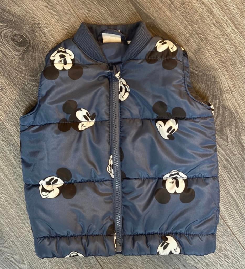 Bodywarmer Mickey Mouse, Kinderen en Baby's, Babykleding | Maat 74, Ophalen of Verzenden, Zo goed als nieuw, Jongetje, Jasje