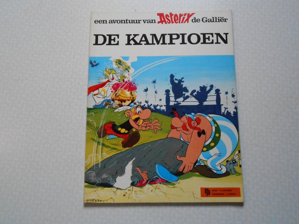 Asterix 6 De kampioen 1969 1 ste druk., Boeken, Stripboeken, Eén stripboek, Ophalen of Verzenden, Zo goed als nieuw, Uderzo & Goscinny