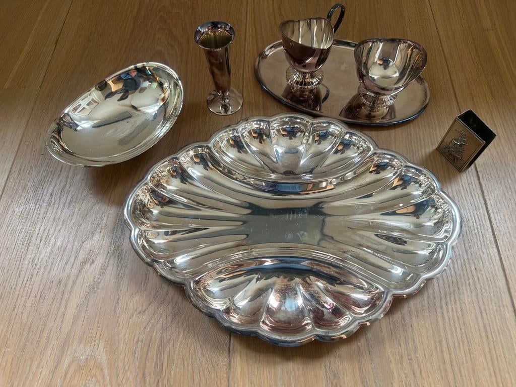 Verzilverde set: schalen, kandelaars en meer, Ophalen, Zilver