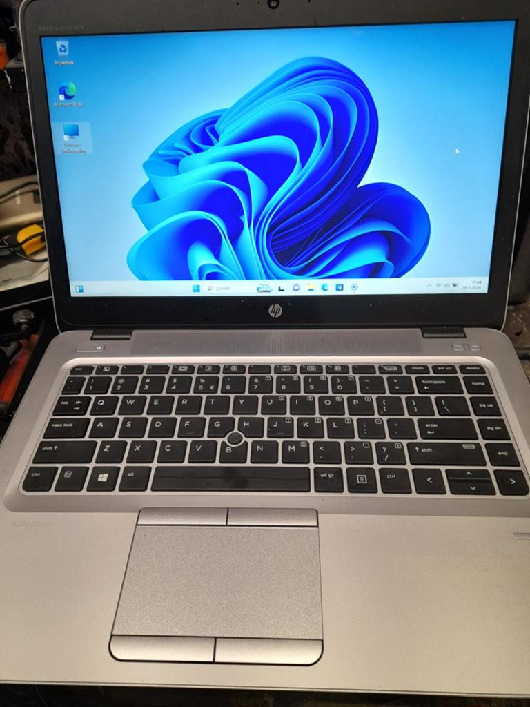 Hp laptop, Computers en Software, Windows Laptops, Zo goed als nieuw, 14 inch, SSD, 2 tot 3 Ghz, Ophalen