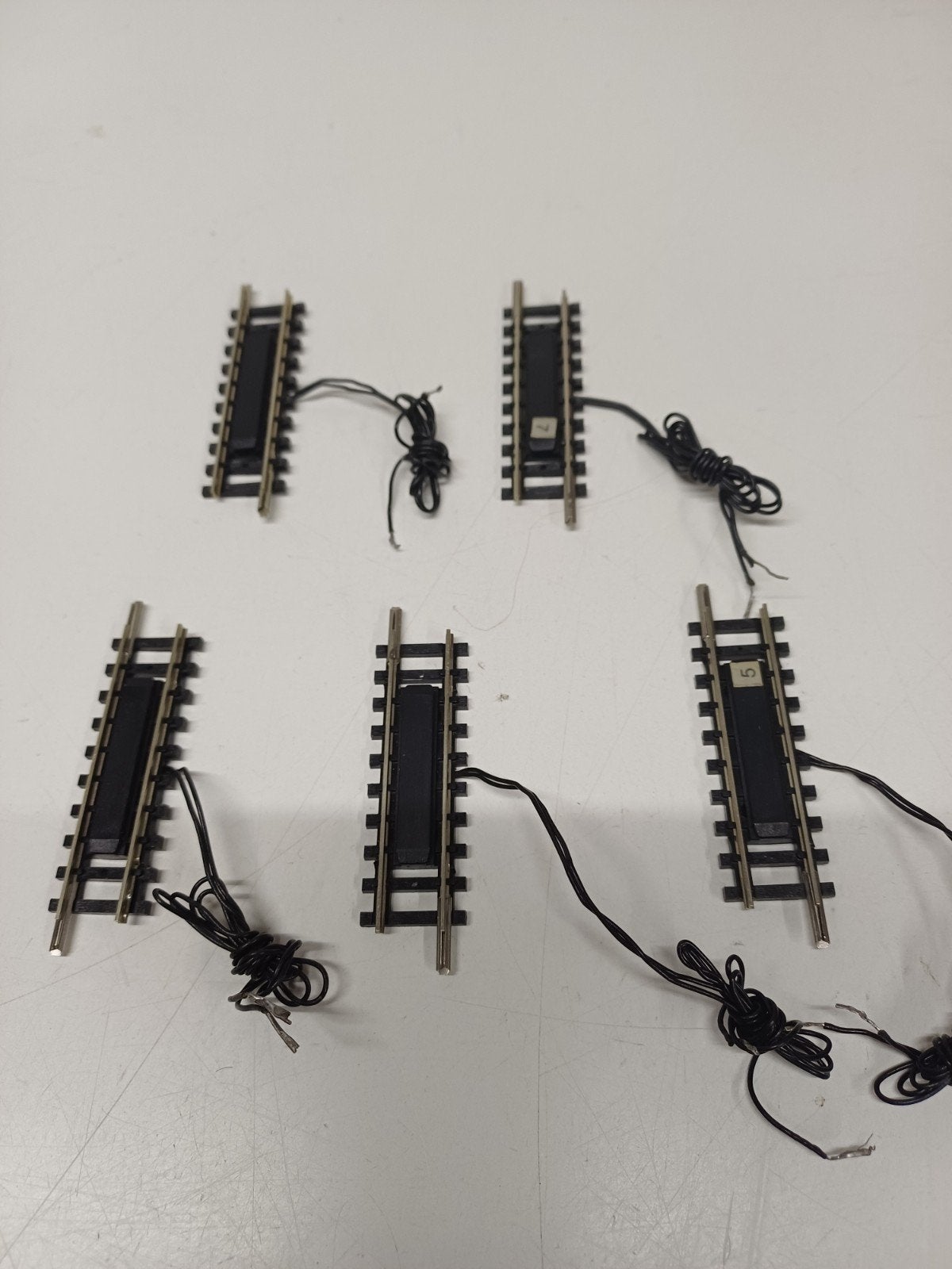 Minitrix 14980 N contactrails 50mm - 5 stuks, Ophalen of Verzenden, Zo goed als nieuw, Rails, Trix