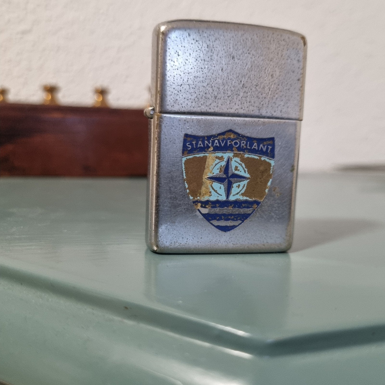 zippo uit 1979. STANAVFORLANT., Verzamelen, Ophalen, Gebruikt, Aansteker