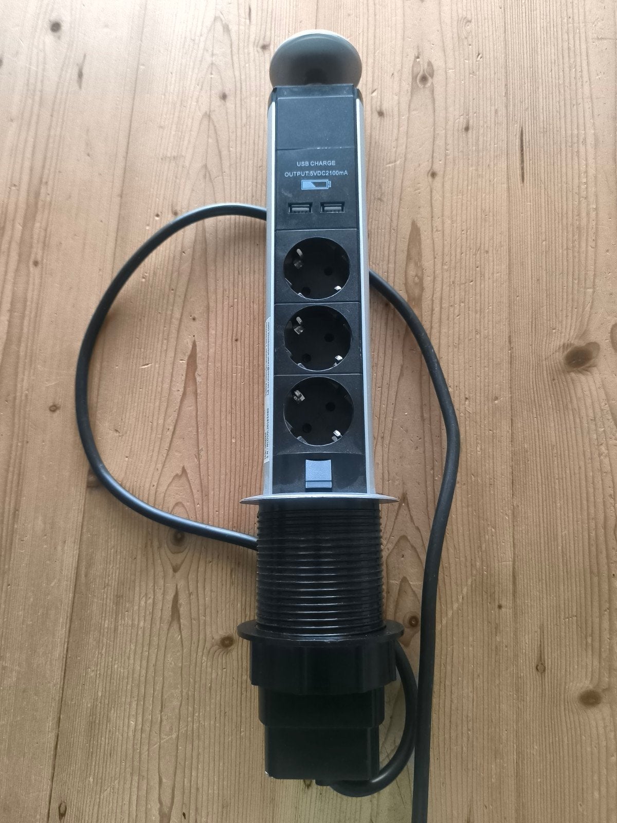 Pop-up stekkerdoos met 3 stopcontacten en 2 USB-poorten, Doe-het-zelf en Verbouw, Elektra en Kabels, Ophalen of Verzenden, Gebruikt
