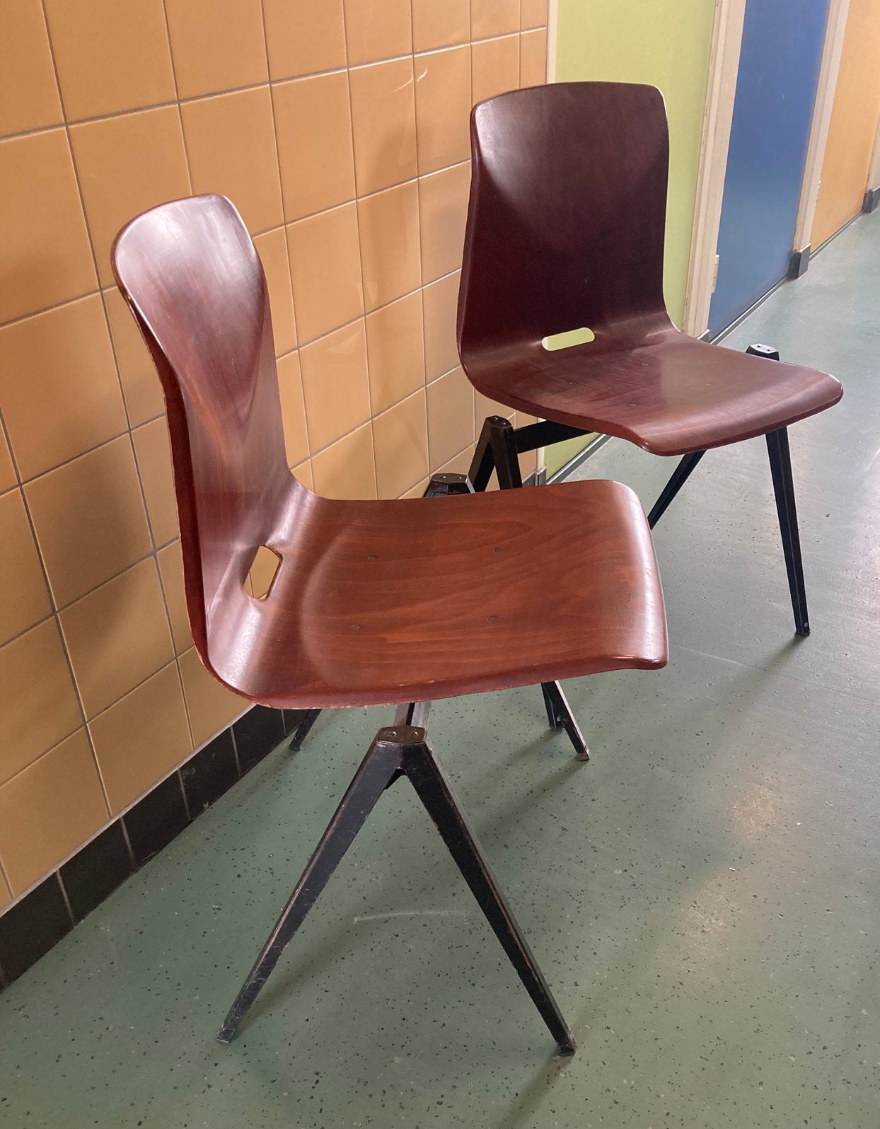 2x Thur-op-Seat Galvanitas Schoolstoelen, Huis en Inrichting, Ophalen, Gebruikt, Bruin, Twee
