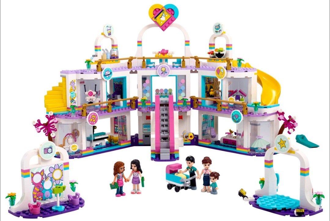 Lego Friends. Huizen, camper, boot,ziekenhuis, winkels en me, Ophalen of Verzenden, Zo goed als nieuw
