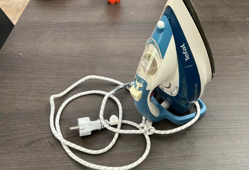Tefal strijkijzer, Ophalen, Gebruikt