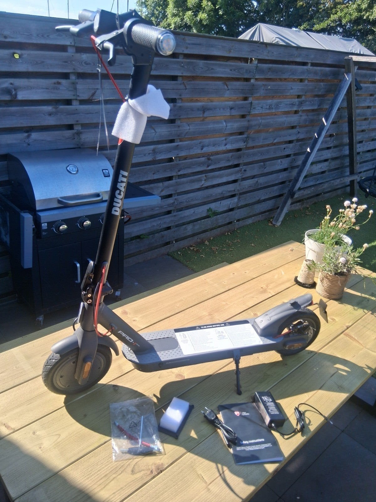 Ducati Pro 1 Evo elektrische step - Nieuw!, Ophalen of Verzenden, Nieuw, Elektrische step (E-scooter), Ducati