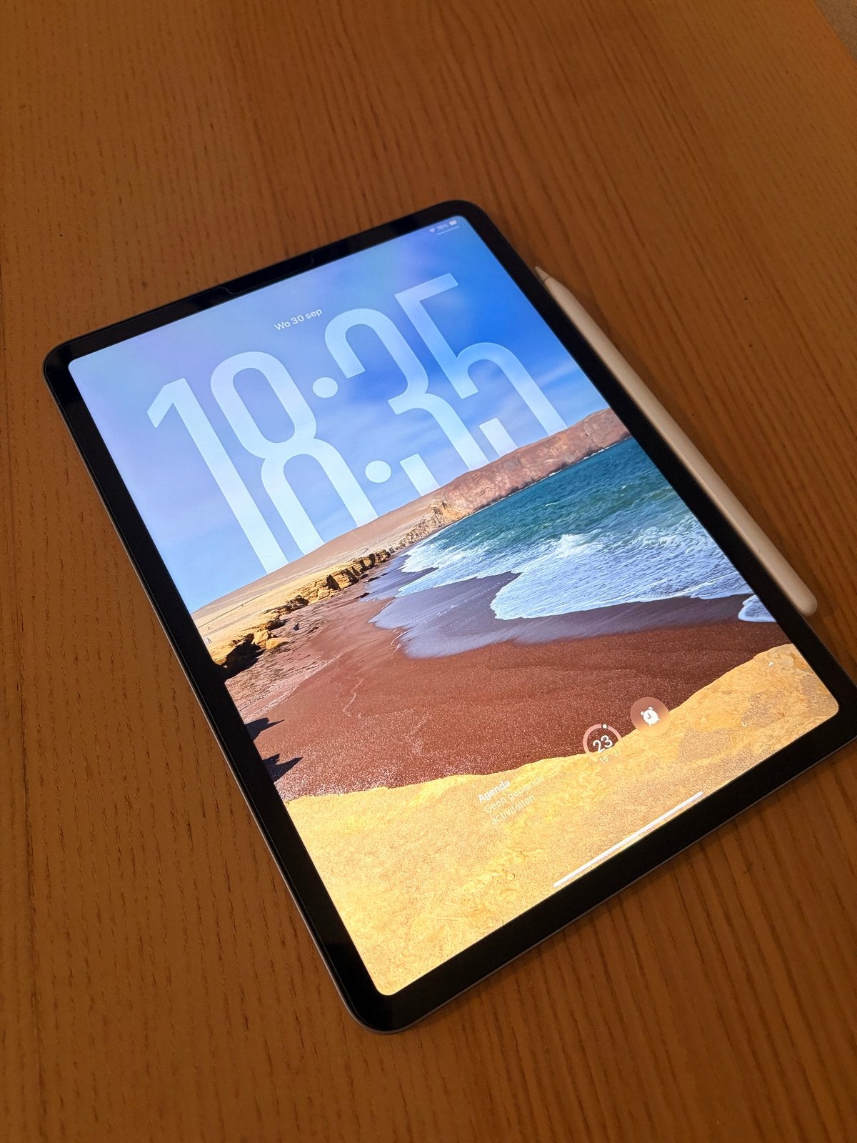 Foto 2 van Apple iPad Pro (2022) 11 inch 4e generatie met Apple Pencil