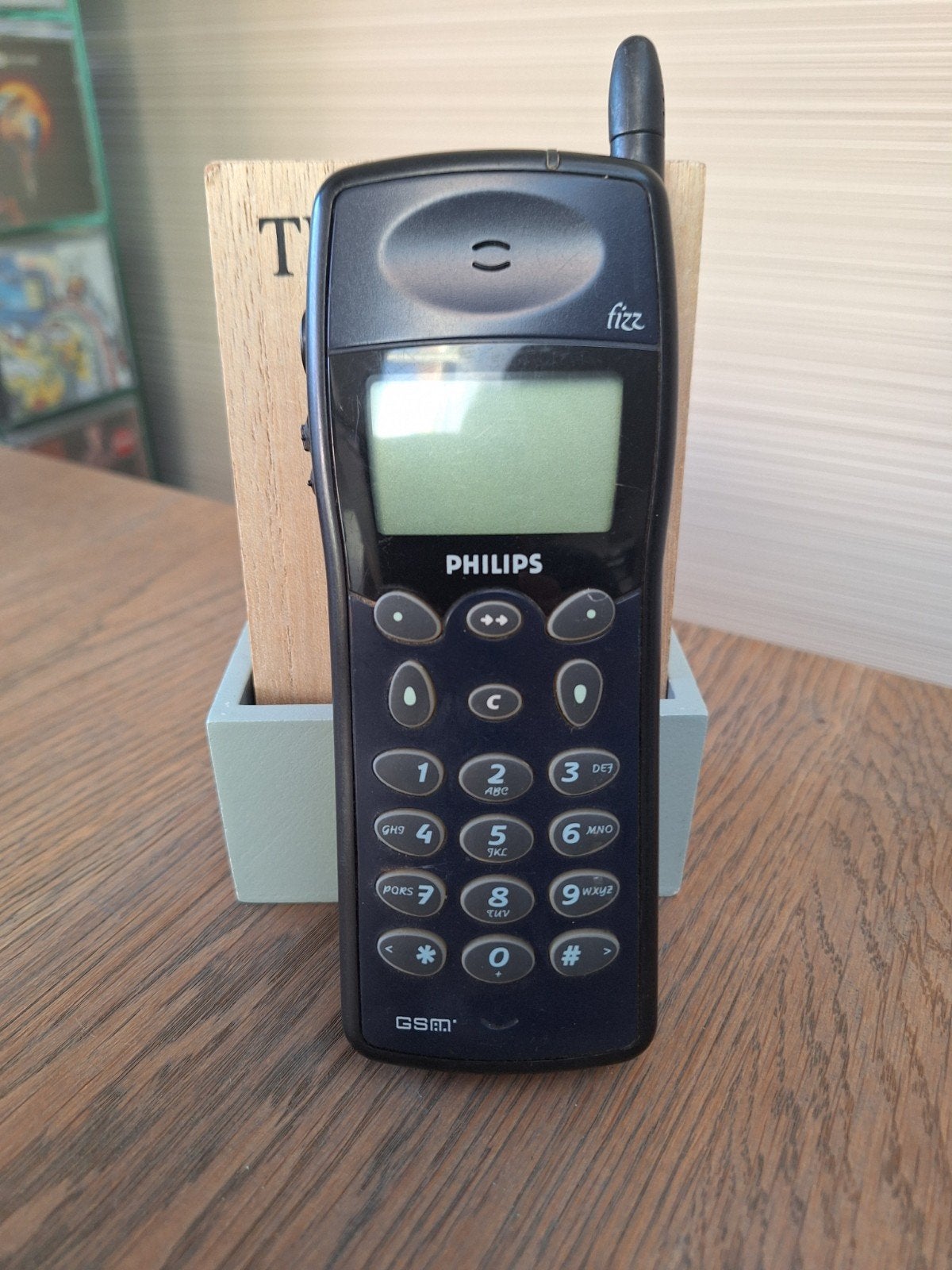 Philips Fizz GSM telefoon, Geen camera, Ophalen of Verzenden, Klassiek of Candybar, Zonder simlock