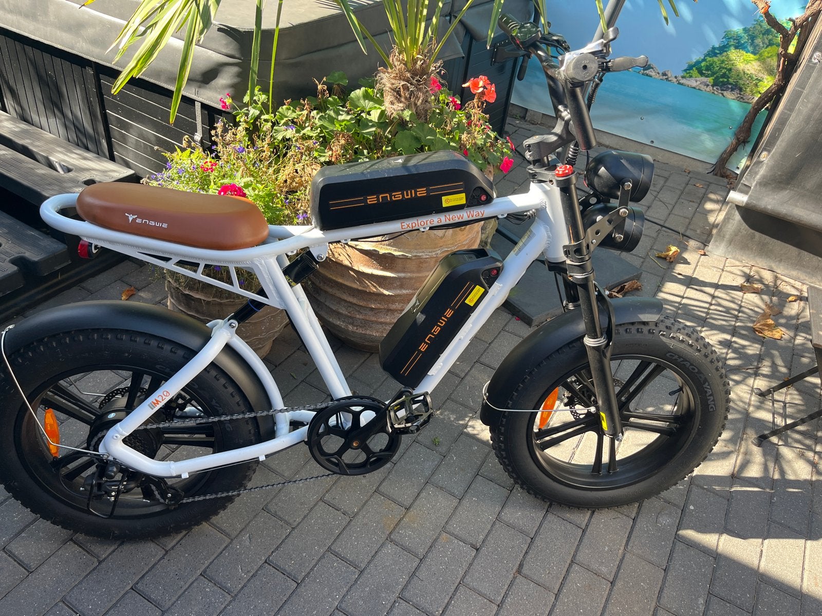 Witte Engwe E-bike(fatbike) dubbele accu en Shimano 7-speed, Zo goed als nieuw, 51 tot 55 cm, 50 km per accu of meer, Ophalen