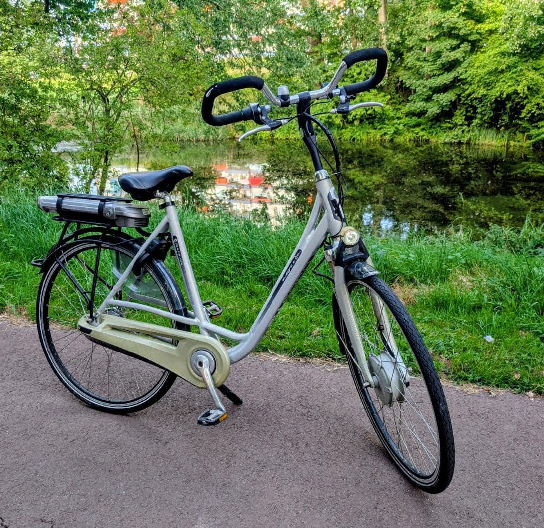 Elektrische fiets Batavus Allegro (Limited edition), Ophalen, Batavus, Zo goed als nieuw, 55 tot 59 cm