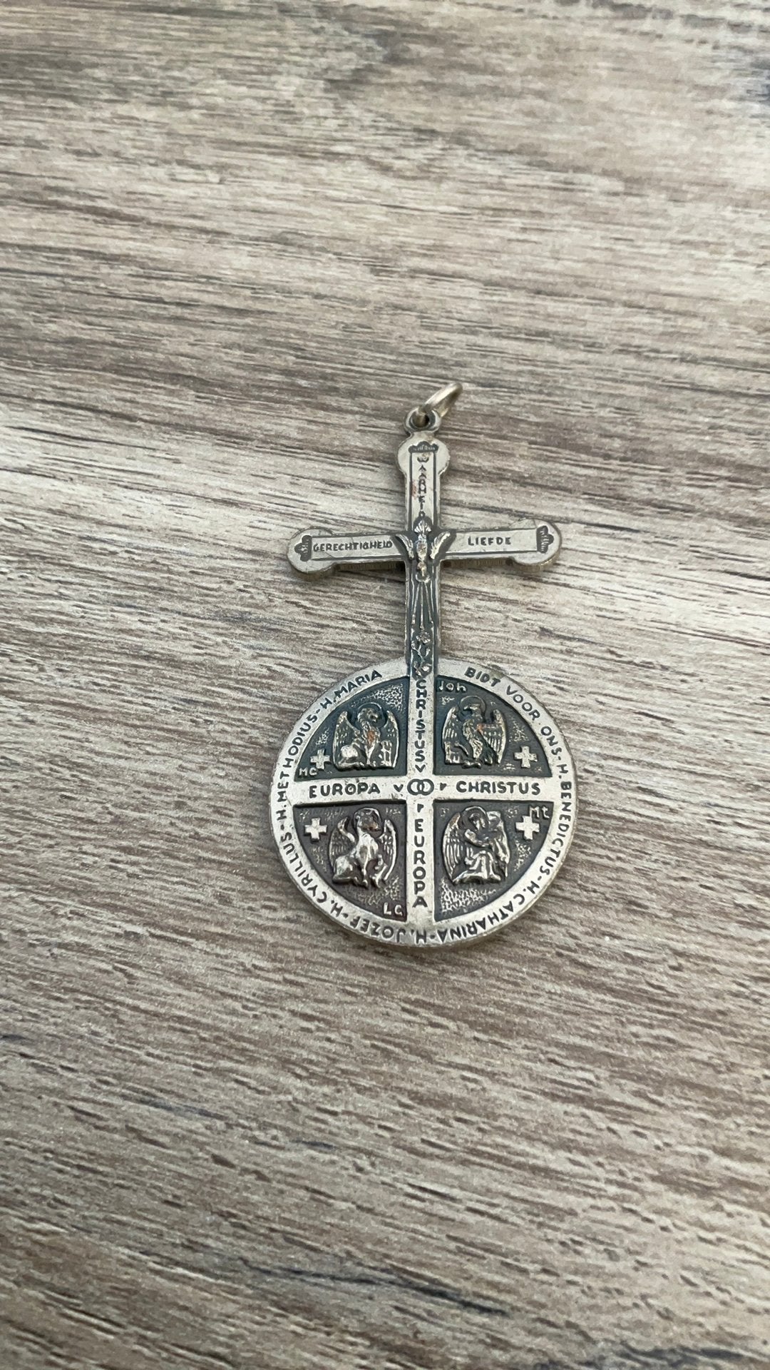 Bid voor ons hanger, Ophalen of Verzenden, Zo goed als nieuw