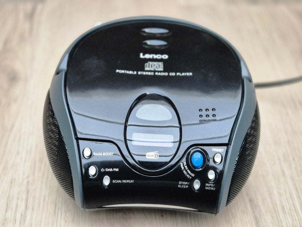 Lenco SCD-24 DAB BK, kleine radio met DAB(+) en bluetooth, Audio, Tv en Foto, Radio's, Zo goed als nieuw, Radio, Met cd-speler