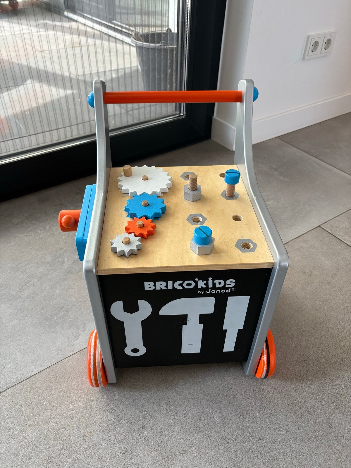 Janod Loopwagen Brico Kids - Houten Werkbank en Loopkar, Ophalen, Zo goed als nieuw, Overige typen, Met wieltjes