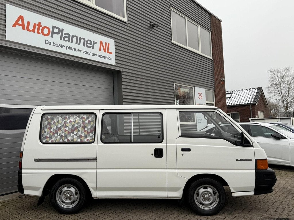 Mitsubishi L 300 2.5 D! 5-Persoons! 2X Schuifdeuren!, Auto's, Mitsubishi, Voorwielaandrijving, Stof, Gebruikt, Overige modellen