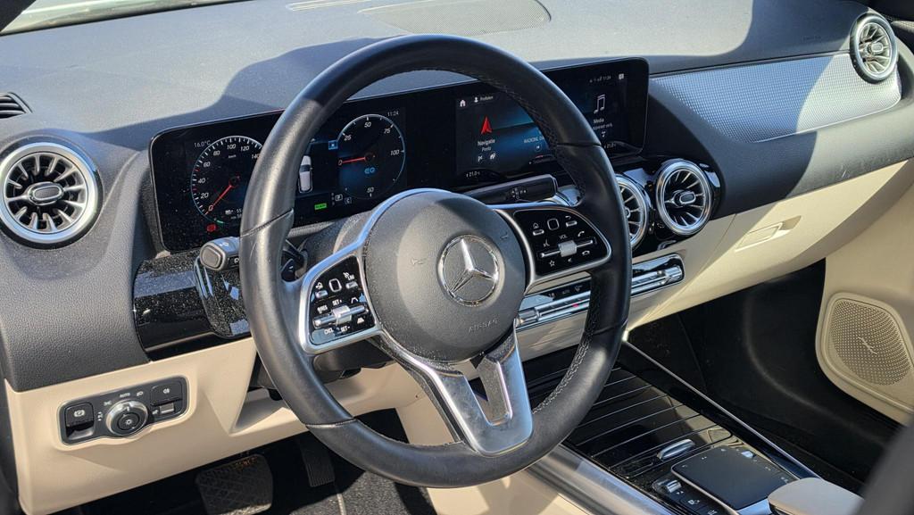 Mercedes-Benz EQA 250 Business Solution Luxury 67 kWh | Stoe, Auto's, Mercedes-Benz, 1940 kg, Gebruikt, 190 pk, Leder en Stof