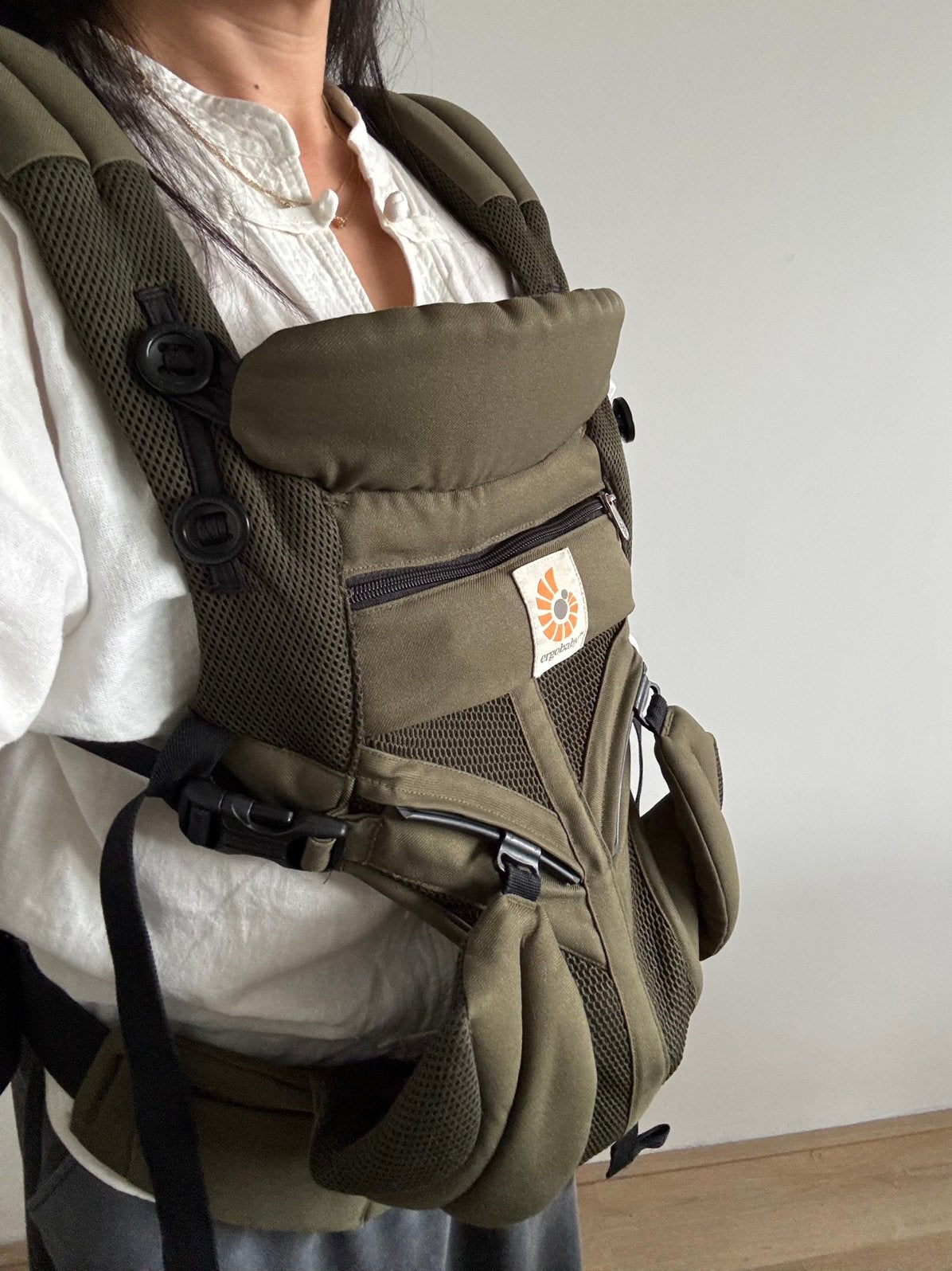 Ergobaby Omni 360 Cool Air, Khaki Green, Kinderen en Baby's, Ophalen of Verzenden, Zo goed als nieuw, Draagzak, Overige merken