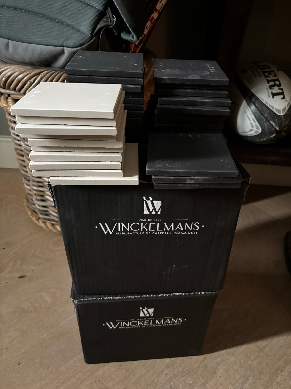 Winckelmans tegels: 66 Noir & 110 Bau (wit), Ophalen, Keramiek, Nieuw, Minder dan 20 cm