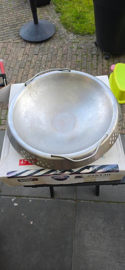 Weber Wok voor houtskool BBQ 47 cm, Ophalen of Verzenden, Gebruikt, Weber
