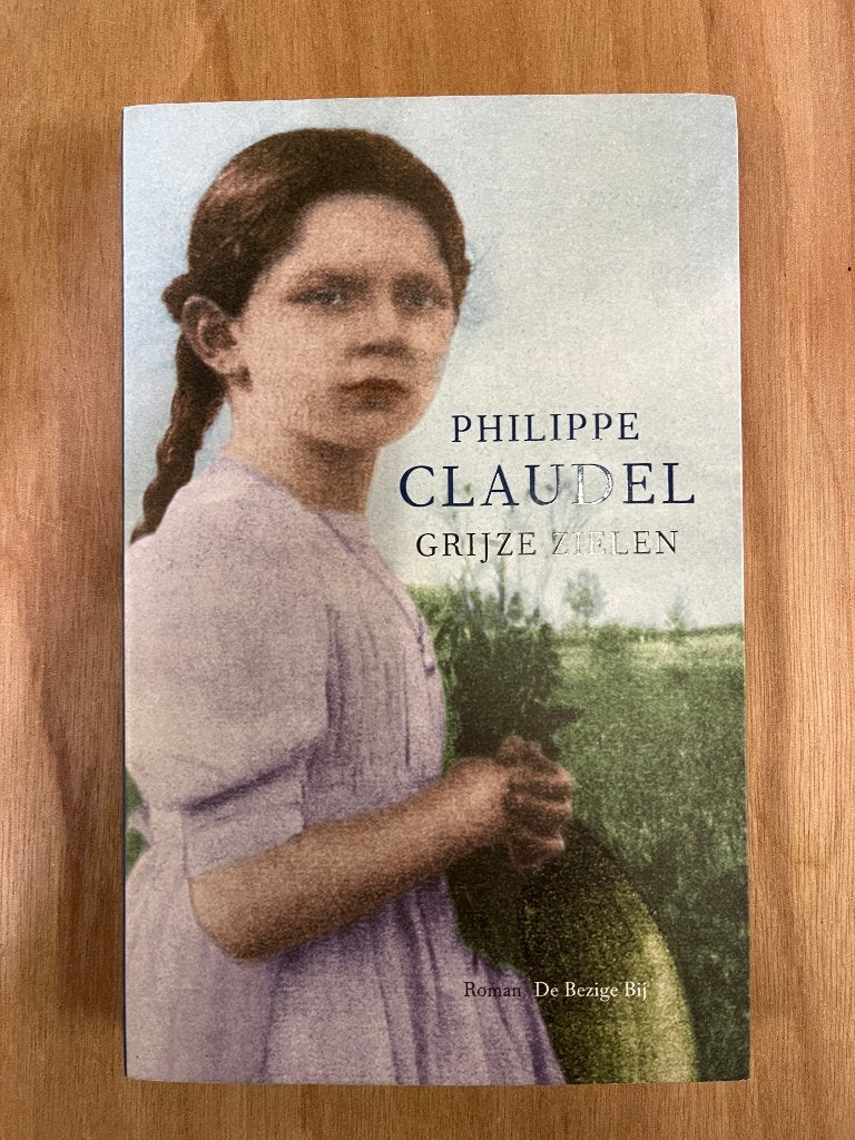 boek: 	Grijze zielen,	Philippe Claudel, Ophalen of Verzenden, Zo goed als nieuw, Philippe Claudel, Europa overig