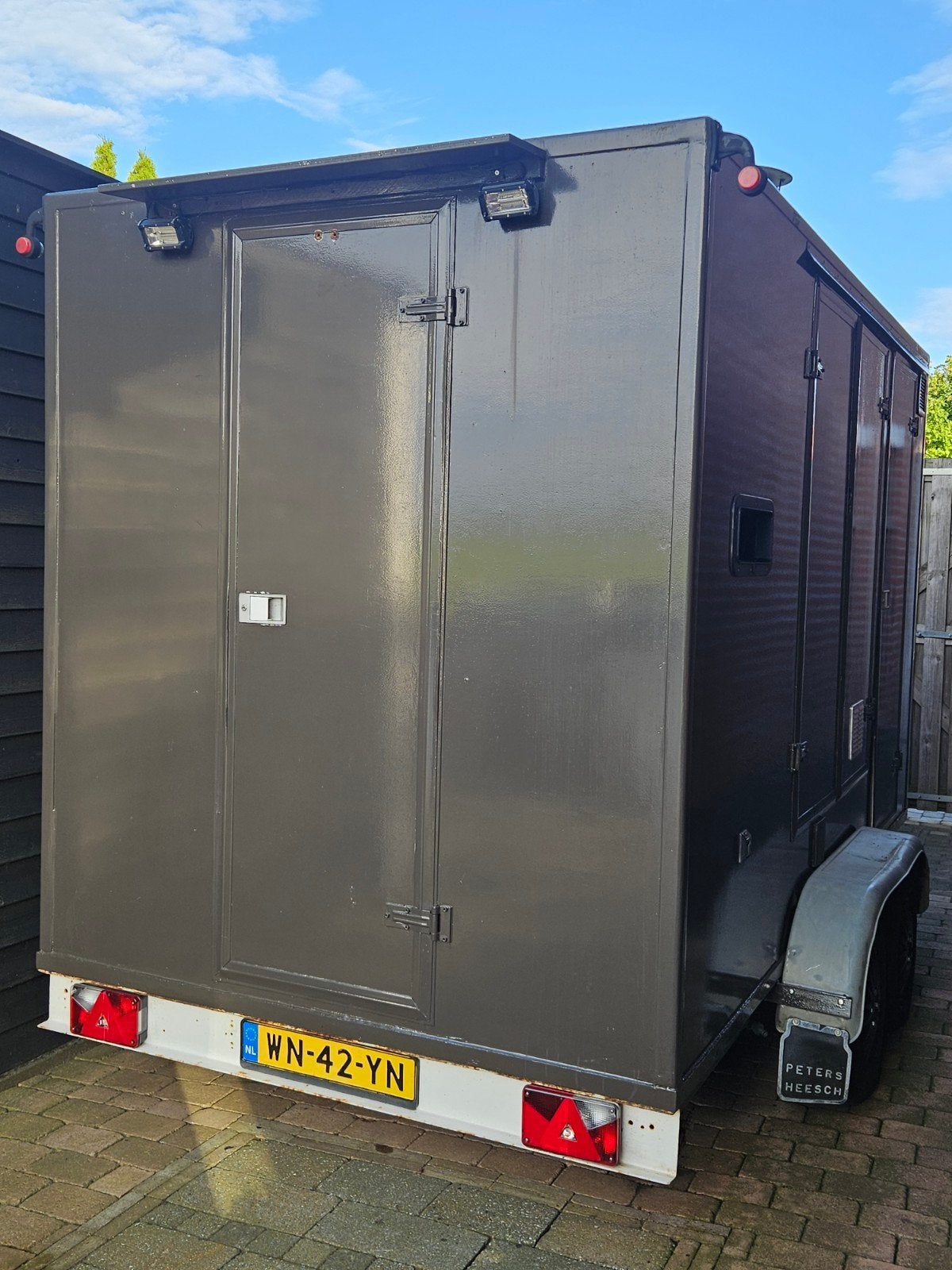 Unieke Off-Grid Douchewagen - Gerenoveerd 2024, Ophalen, Zo goed als nieuw, Toilet