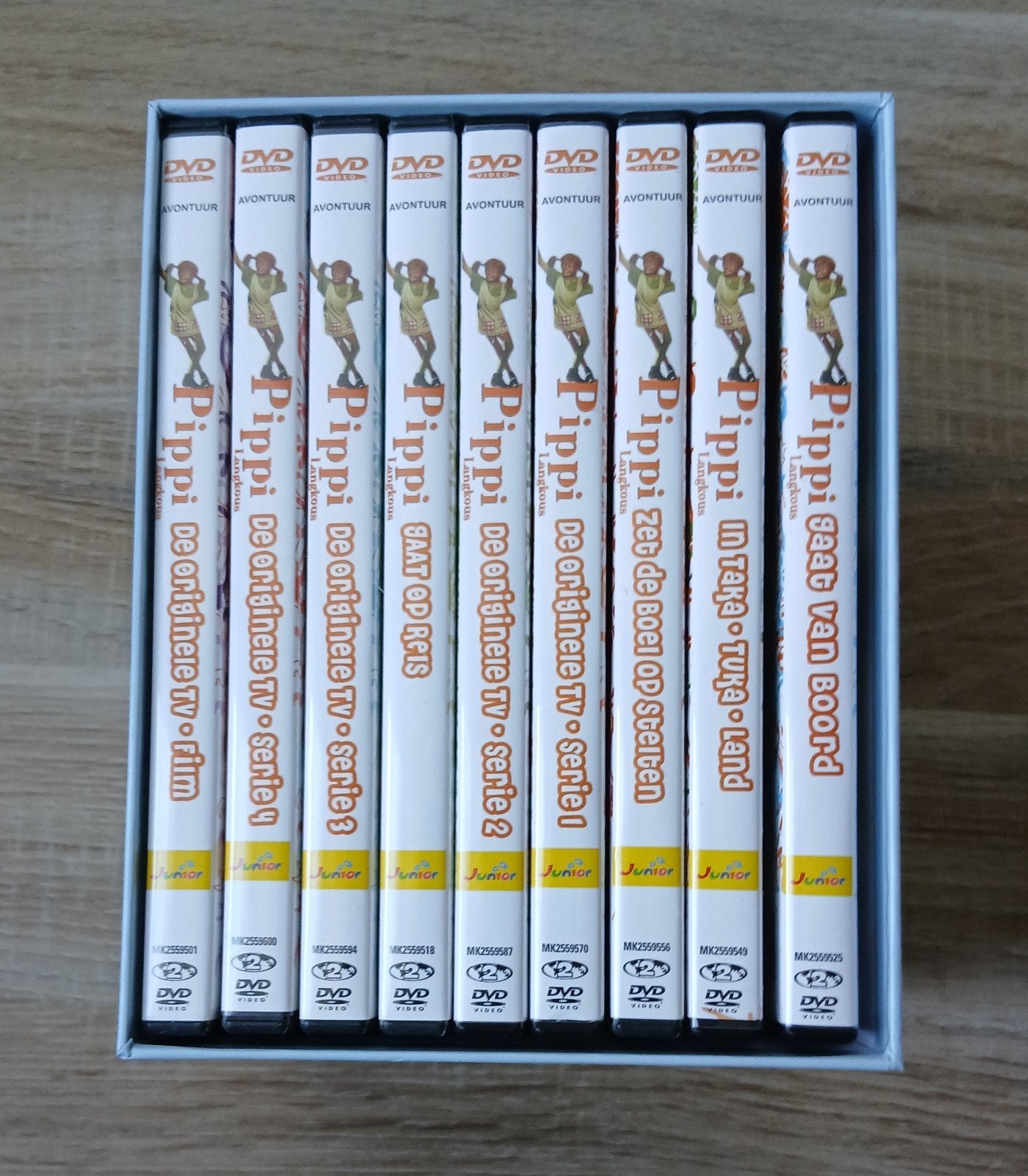 Pippi Langkous DvD Box 9 Stuks ipv 10 1 DVD Ontbreekt, Cd's en Dvd's, Avontuur, Alle leeftijden, Ophalen of Verzenden, Zo goed als nieuw