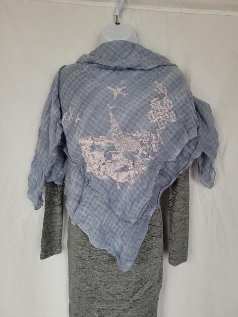 Mooie blauwe sjaal 110x110 cm merk Jago, Maat 38/40 (M), ., Ophalen of Verzenden, Zo goed als nieuw