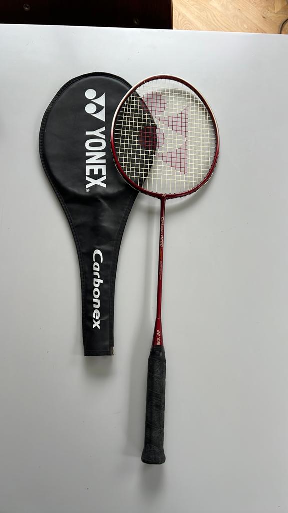 Yonex Carbonex 8200 Light Badminton Racket - Mooie staat, Sport en Fitness, Badminton, Ophalen of Verzenden, Gebruikt, Racket(s)