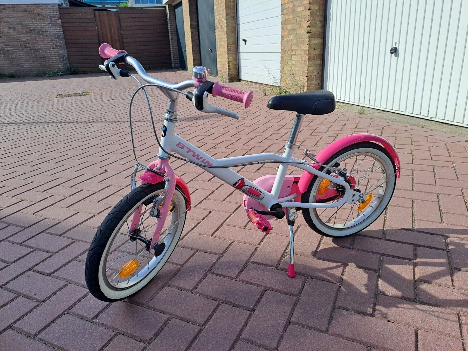 meisjes fiets B'twin, Ophalen, 16 tot 20 inch, Velgrem, Zo goed als nieuw