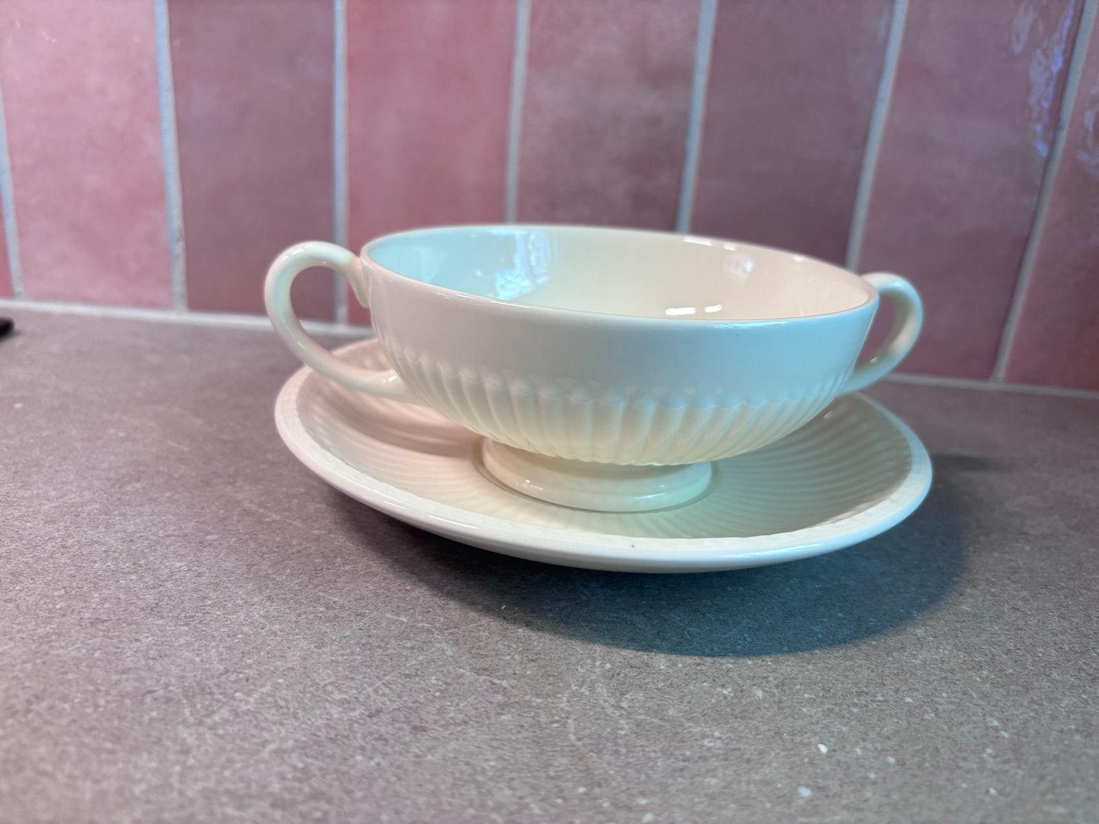 6x Wedgwood soepkom met schotel, Ophalen of Verzenden, Zo goed als nieuw, Kom(men), Wedgwood