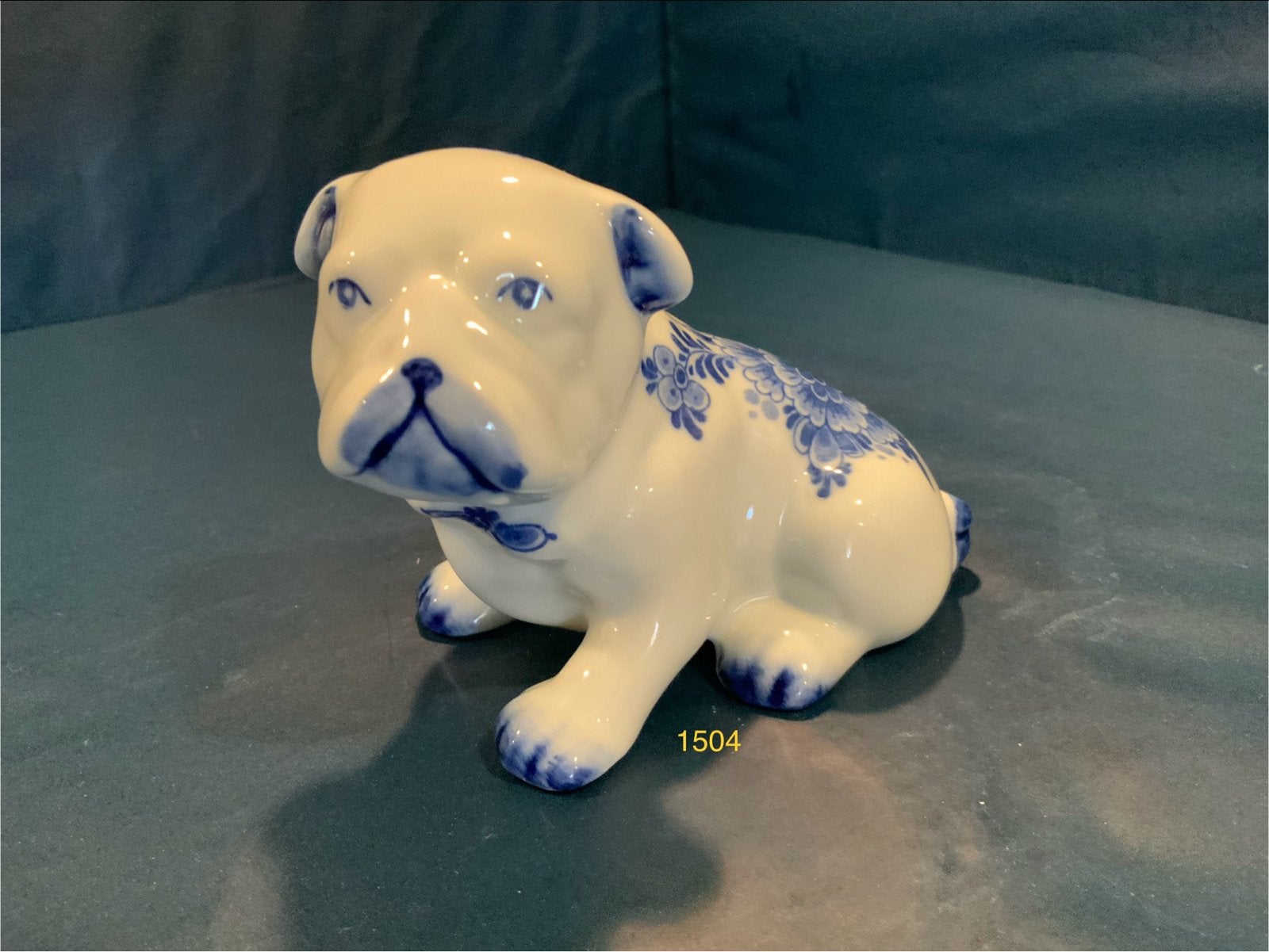 Delfts Blauw Bulldog Beeldje - Handgeschilderd, Antiek en Kunst, Antiek | Porselein, Ophalen of Verzenden