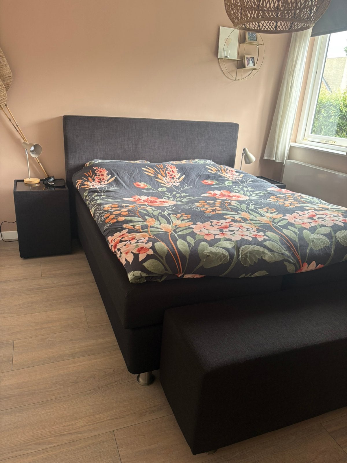 Boxspring 160x200 + voetenbankje + 2 nachtkastjes, Ophalen, Gebruikt, Zwart, Tweepersoons
