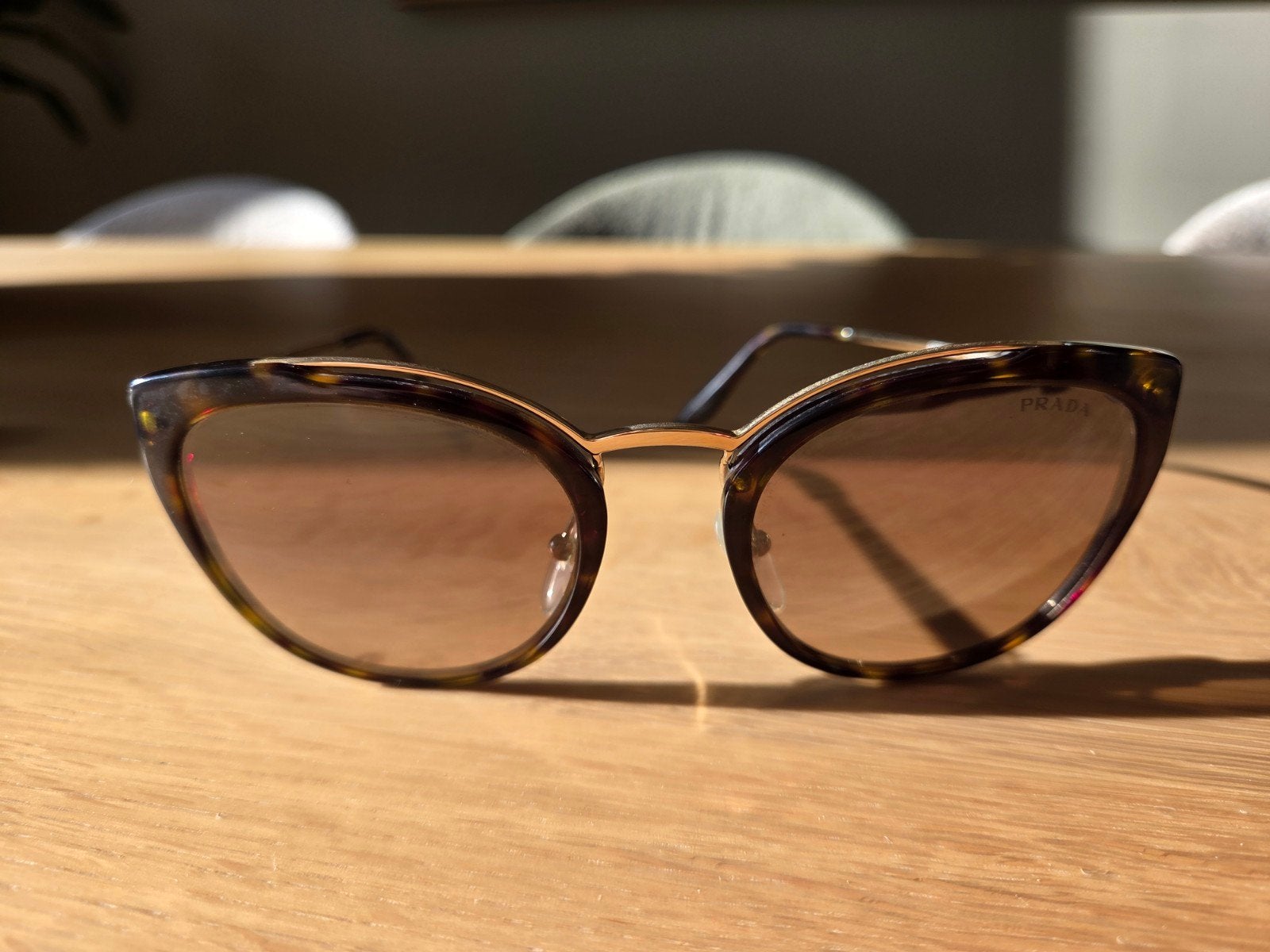 Prada Conceptual SPR 20U zonnebril – cat eye – Havana, Gebruikt, Zonnebril, Ophalen of Verzenden, Prada